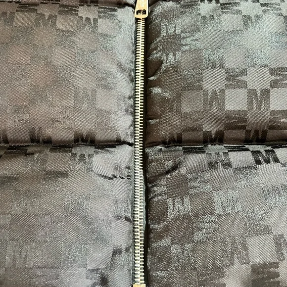 Moncler Kita Logo Print Nylon Vest Black Sm 1 - Picture 4 of 14